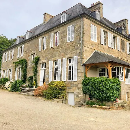 Les D'hotes Du Manoir De Roz-maria Bed & Breakfast